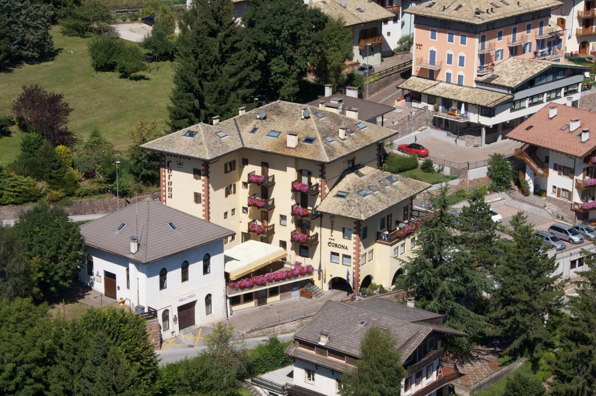 Hotel Corona Карано Екстер'єр фото